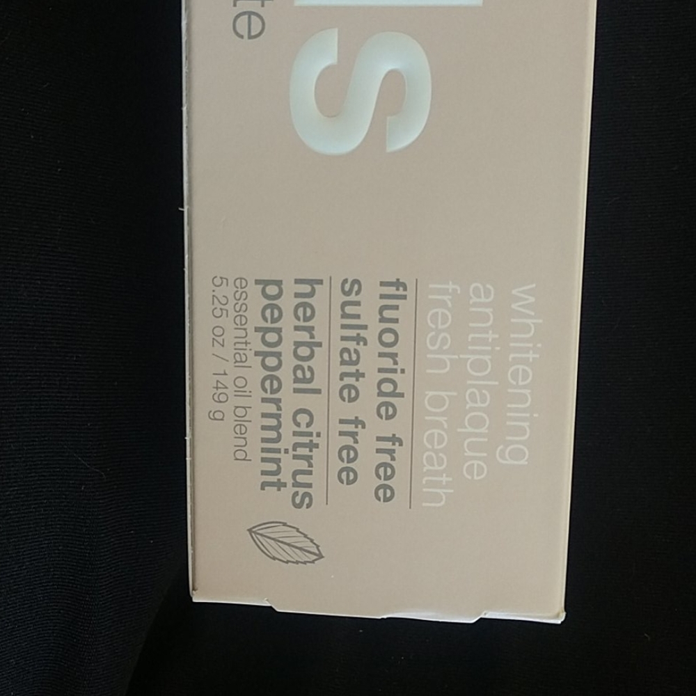 David's Toothpaste - Picture 2 of 3